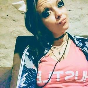 Meet your Posher, Marissa